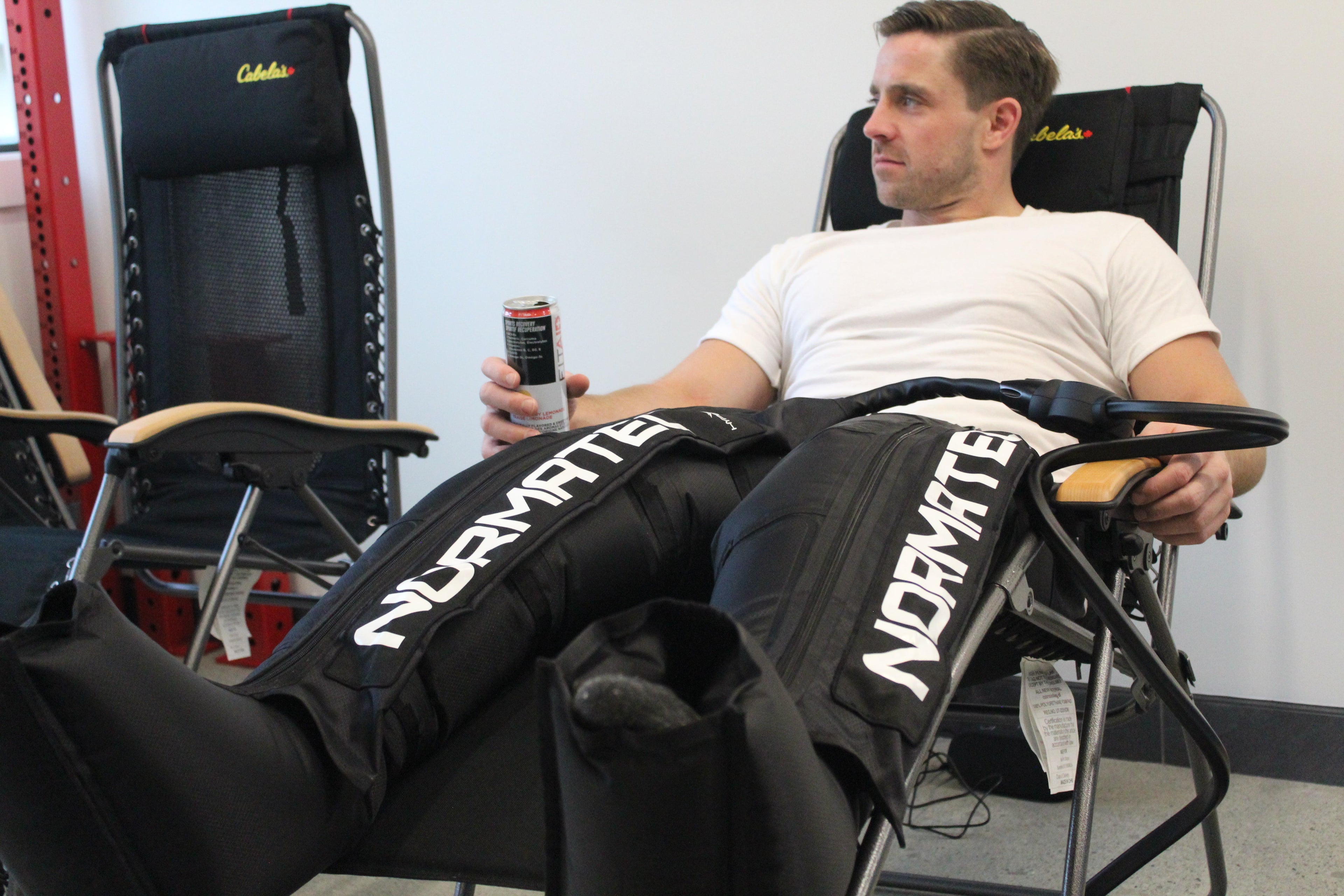 Air compression therapy for leg recovery and swelling reduction